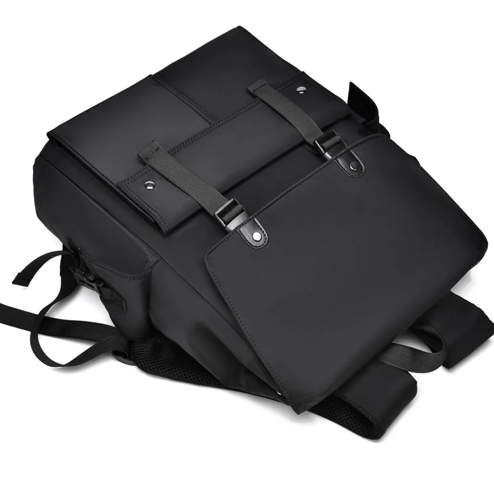 Mochila de Piel Sintética con Múltiples Bolsillos – Estilo Urbano y Funcionalidad