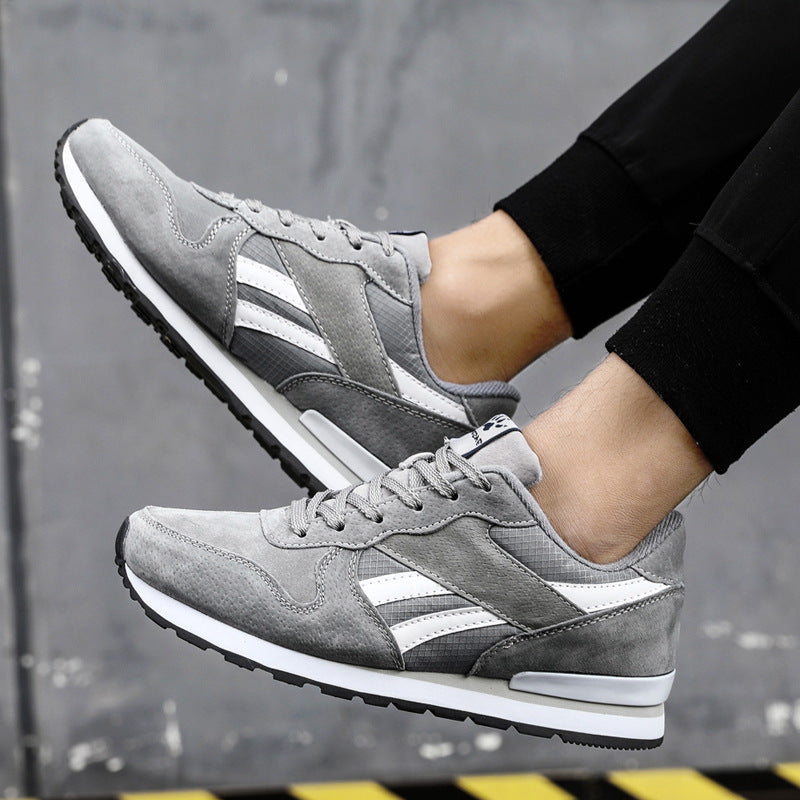 Casual sneakers