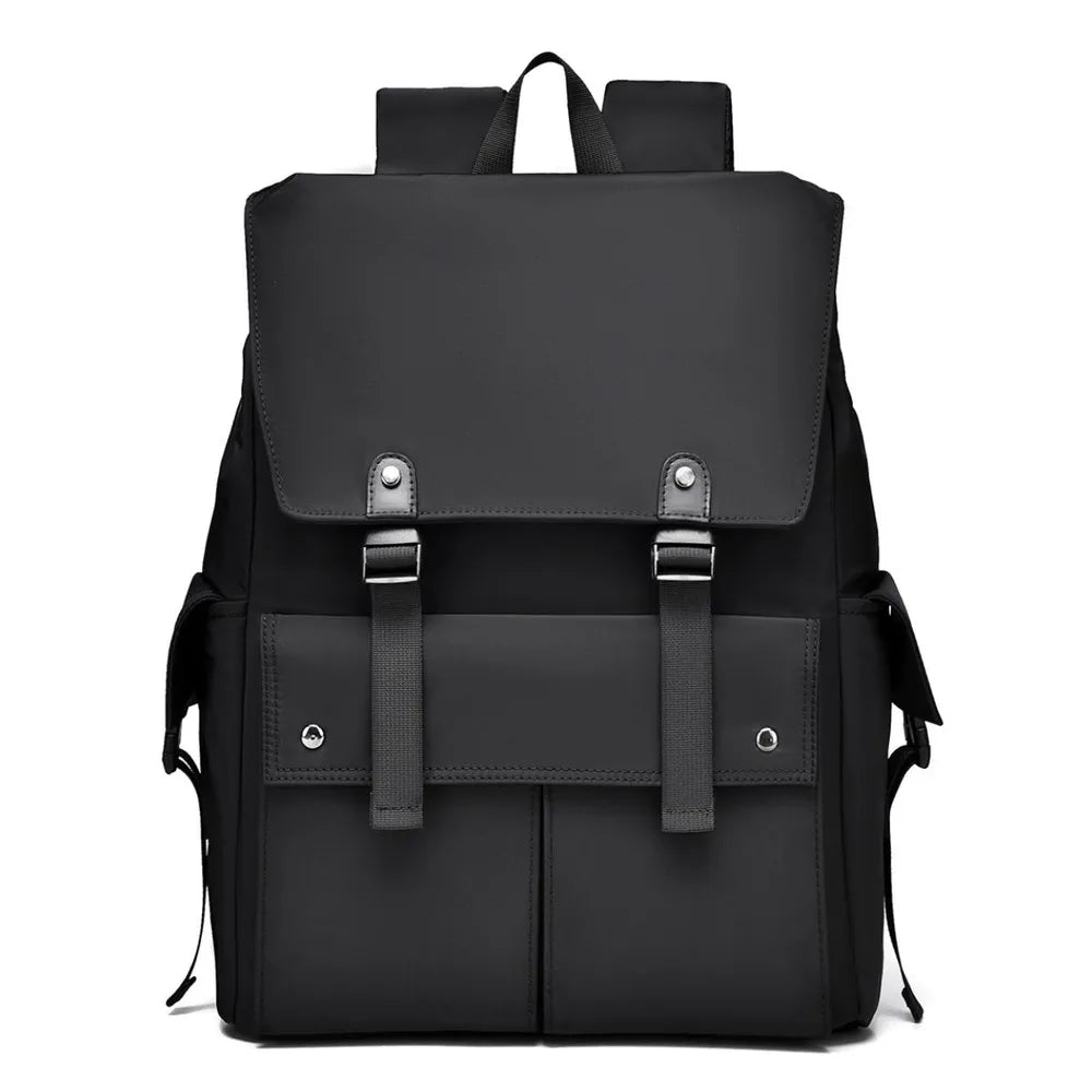 Mochila de Piel Sintética con Múltiples Bolsillos – Estilo Urbano y Funcionalidad