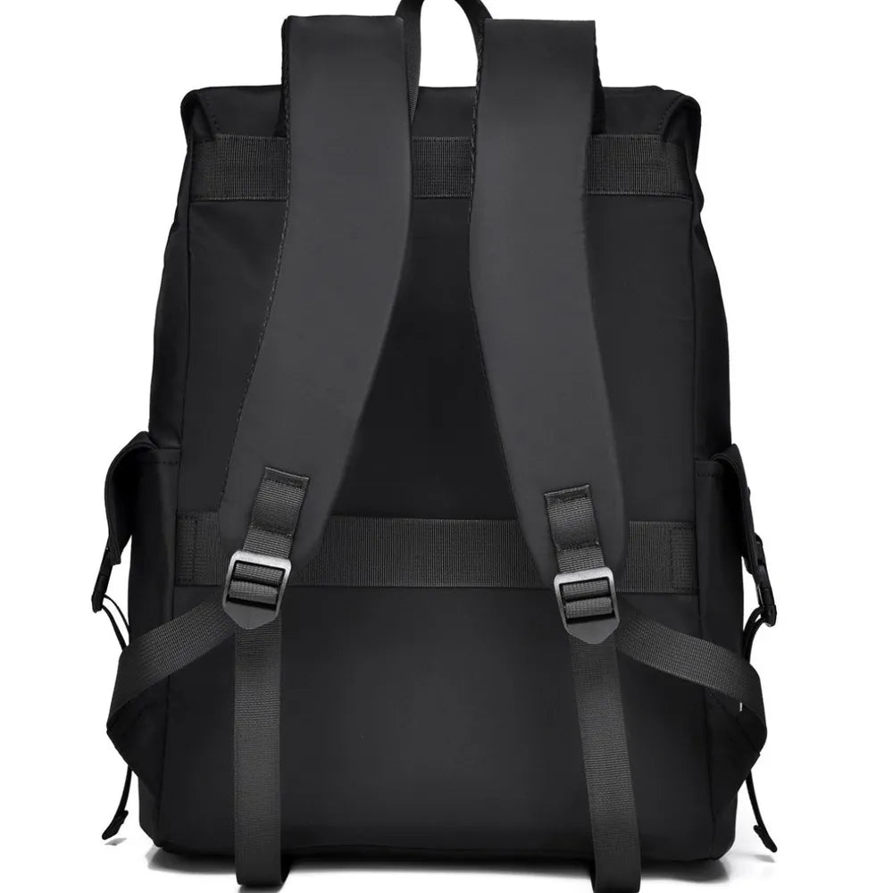 Mochila de Piel Sintética con Múltiples Bolsillos – Estilo Urbano y Funcionalidad