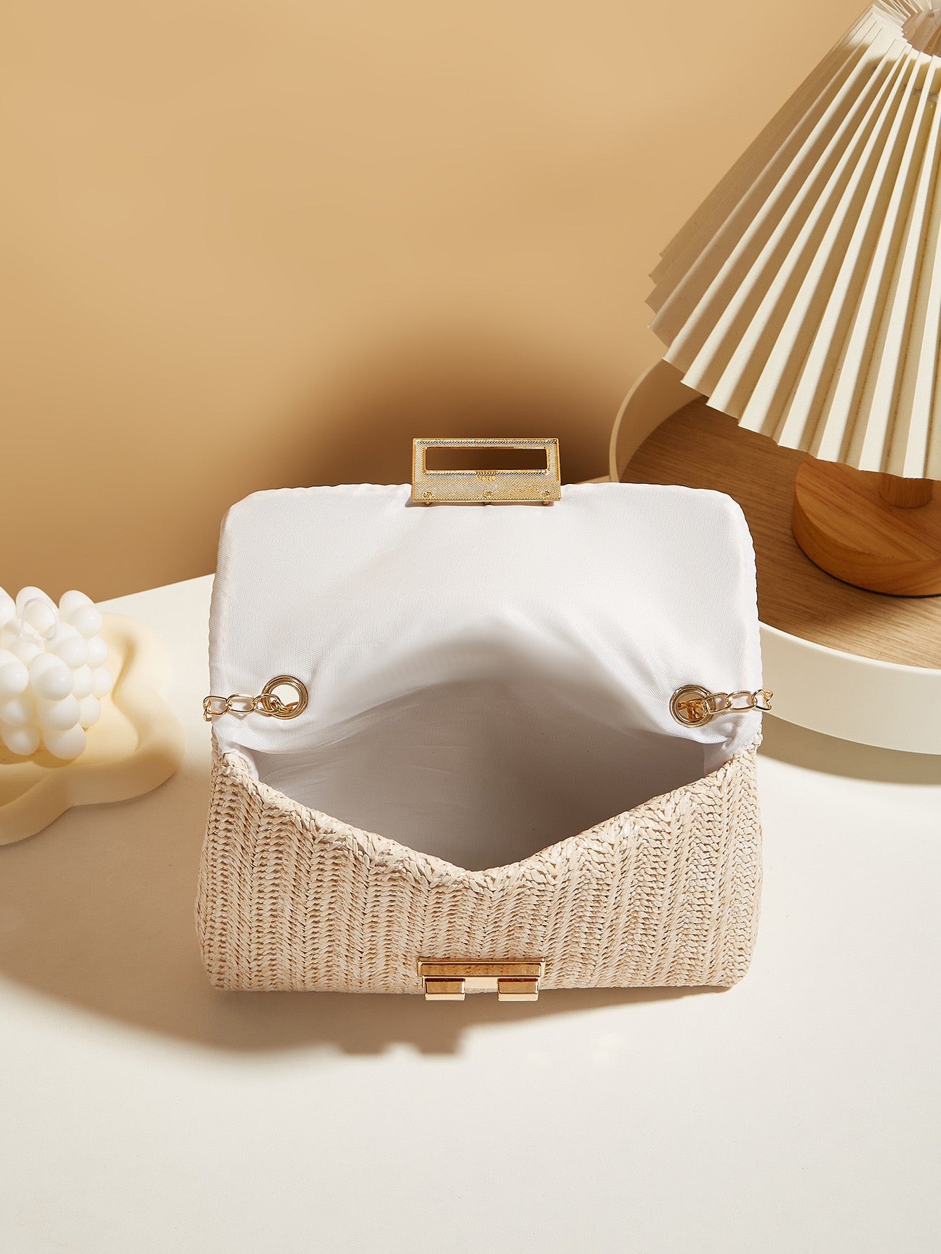 Bolso cuadrado simple con cerradura de rafía para mujer